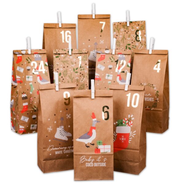 Adventskalender mit bedruckten Tüten – Christmas